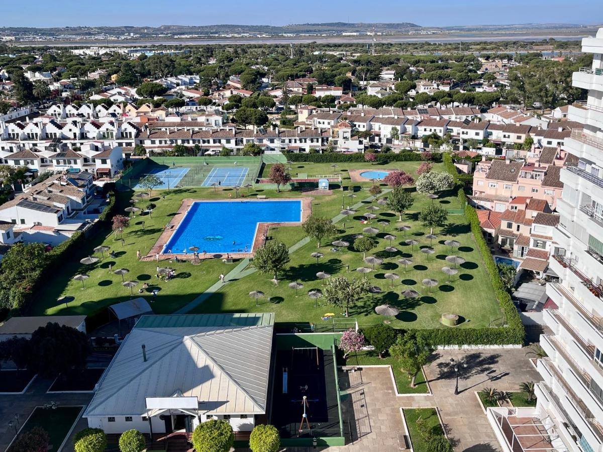 Gatu Solea Parking, Piscina, Pistas Tenis, Playa De Valdelagrana 